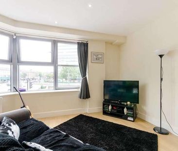 Barnsbury Lane, Tolworth, KT5 - Photo 1