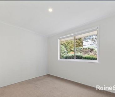 6 Angus Court, Pakenham, VIC 3810 - Photo 3