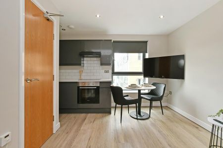 Studio to rent - Photo 5