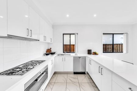 Family-Friendly Home in Colebee's Stonecutters Ridge Estate - Photo 5