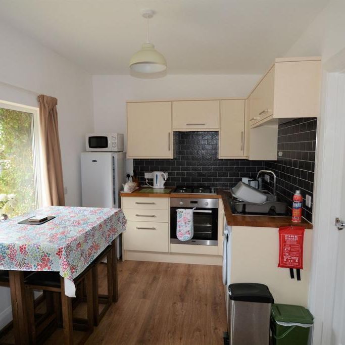2 bedroom bungalow to rent - Photo 1