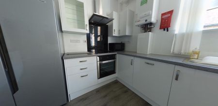 5 bedroom house to rent - Photo 3