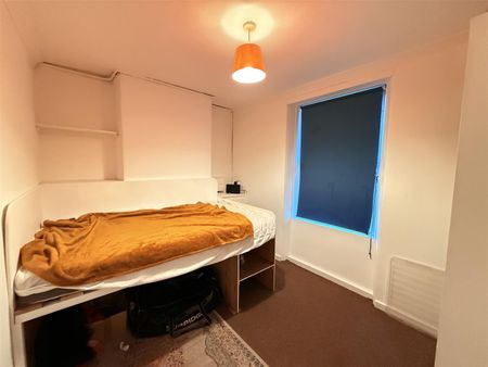 15 Albert Street - Photo 3