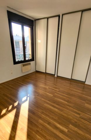 Location Appartement 2 pièces 53m² LYON 7ème - Photo 4