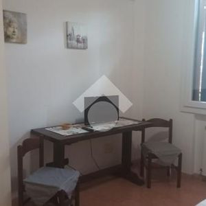 Monolocale in affitto - Photo 2