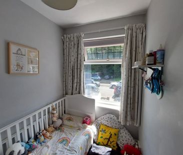 3 Bed Terraced House, Braemar Avenue, CR2 - Photo 6