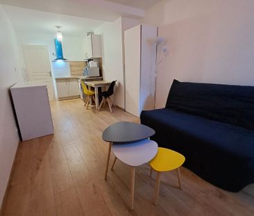 Studio meublé- Centre ville- Proche: Tram, BSB, commerces. - Photo 1