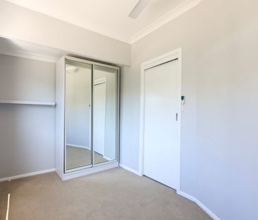 SPACIOUS FOUR BEDROOM FAMILY HOME - Photo 3