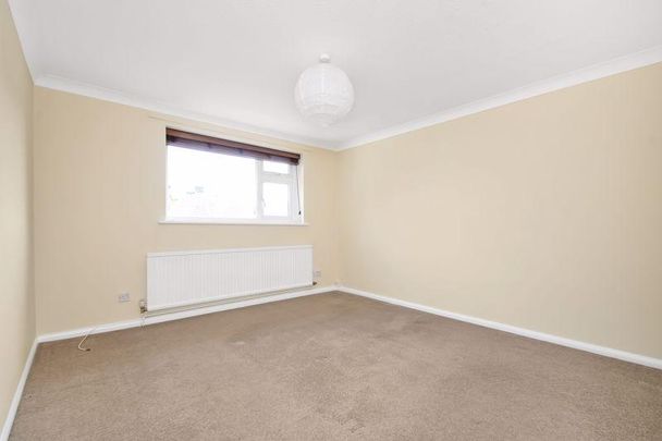 4 bedroom detached house to rent - Photo 1