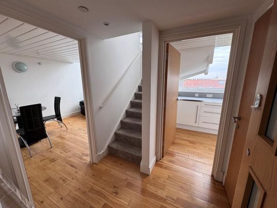 2 bedroom flat to rent - Photo 1