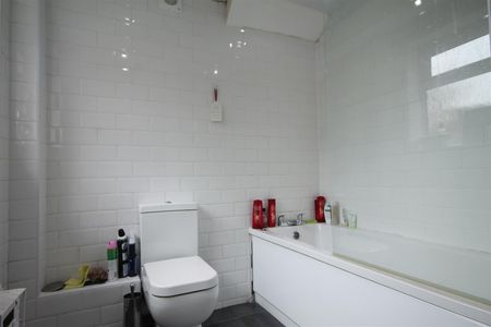 Helmsley Road, Sandyford - Photo 5