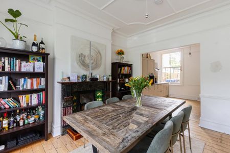 4 bedroom semi-detached house to rent - Photo 3