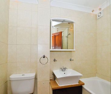 Oakley Close, Isleworth - Photo 6