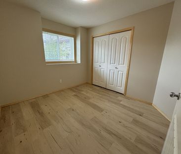 130 Panatella Landing Northwest, Calgary - Photo 2