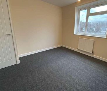 Coronation Road, Frome, Somerset, BA11 - Photo 5