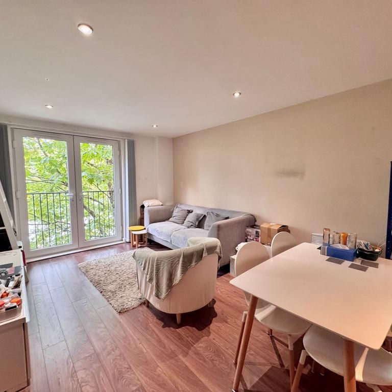 2 bedroom apartment to rent - Photo 1