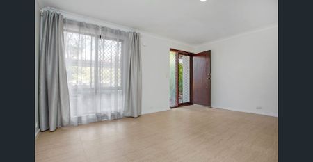 CUTE & COSY 2 x 1 TOWNHOUSE! - Photo 2