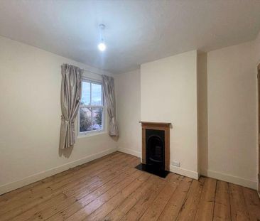 2 bedroom end of terrace house to rent - Photo 4