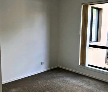 Easy Living Family Home in Prime Noosaville Location - Photo 2