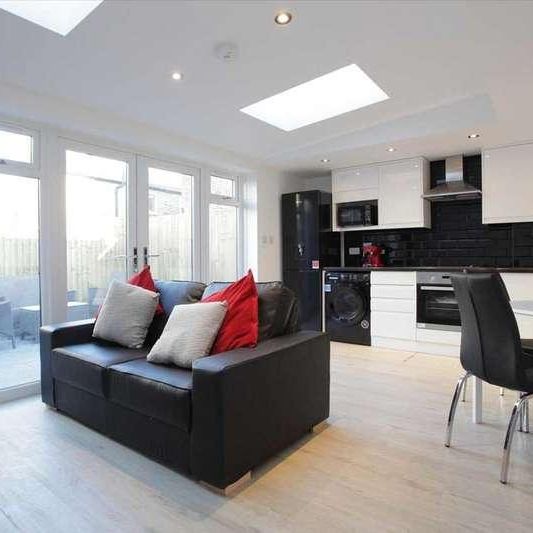 Leigham Vale Road, London, SW16 - Photo 1