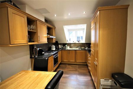 3 bedroom apartment to rent - Photo 3