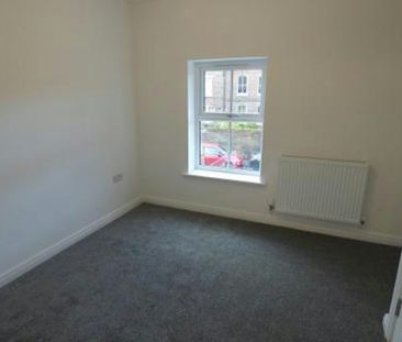 Semi-detached house to rent on - Photo 4