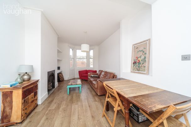 2 bedroom terraced maisonette to rent - Photo 1