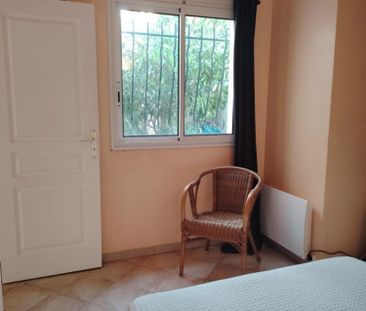 Location Appartement 2 pièces 31m² HYERES 83400 - Photo 4