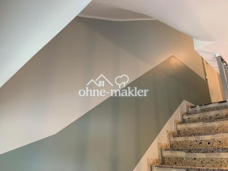 Dachgeschosswohnung mit Klimaanlage, Dusche, Wanne, Balkon, mit Blick in den Schloßpark - Photo 5