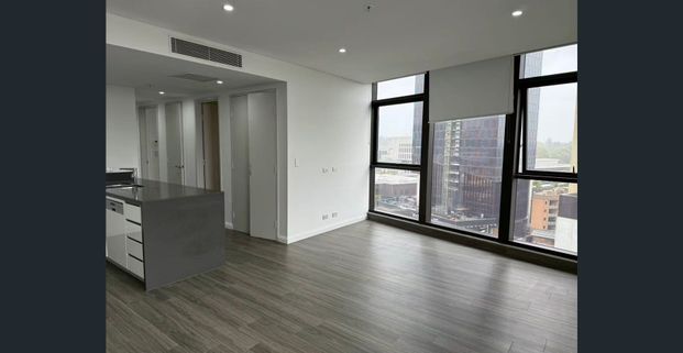 Modern 2-Bedroom Apartment with Resort-Style Facilities - Photo 1