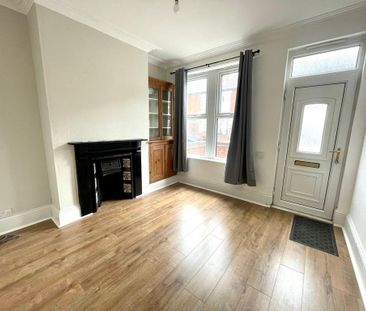 2 bedroom house to rent - Photo 1