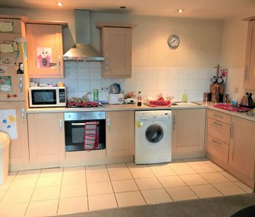 2 bedroom apartment to rent - Photo 3