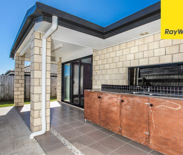 LOW MAINTENANCE, WELL PRESENTED HOME! - Photo 5