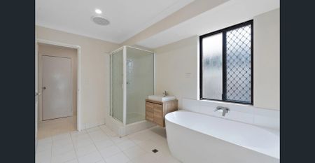 Charming Family Home in Prime Camillo Location - $685pw - Photo 4