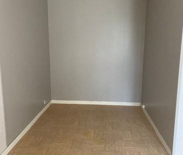 Location Appartement 1 pièce 35m² - Photo 5