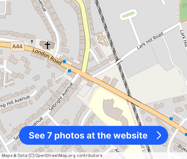 London Road, WORCESTER - Photo 1