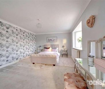 The Glen, Linthurst Newtown, Blackwell, Bromsgrove, B60 - Photo 5