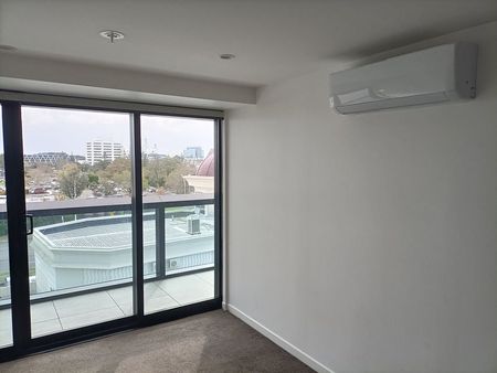 Luxury 2BR Manukau Apartment w/ Amenities - Photo 2