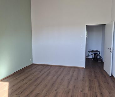 4.5 Zimmer Maisonette Wohnung mit Eigentumsstandard zu vermieten - Photo 2