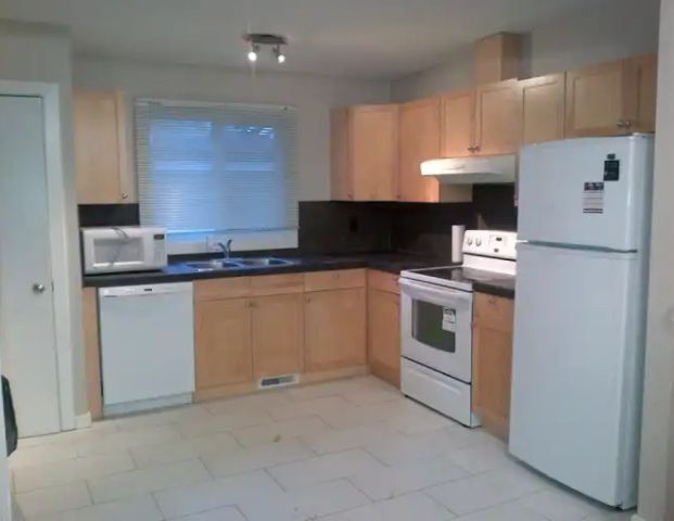3 bedroom Main Floor -- In the Heart Capitol Hill | 2508 16a street NW, Calgary - Photo 1