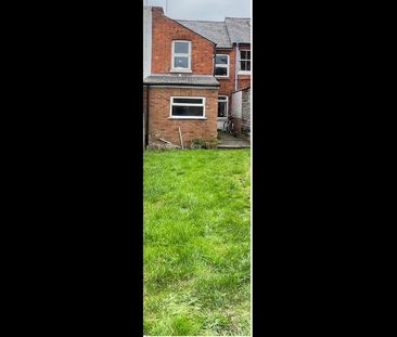 3 Bed Terraced House, Cromwell Road, RG4 - Photo 5
