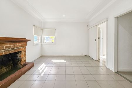 8 Lake Street, North Parramatta. - Photo 5