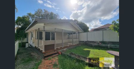 Low Maintenance Living in Prime location! - Photo 4