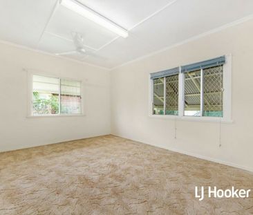 31 Chigwell Street, Wavell Heights QLD, Belconnen - Photo 2