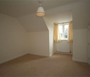 5 bedroom semi-detached house to rent - Photo 5