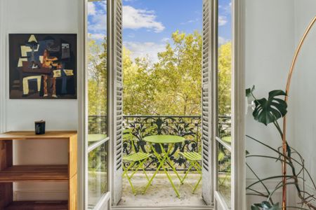 Location Appartement Paris 9 3 Pièces 62.17 m² - Photo 5