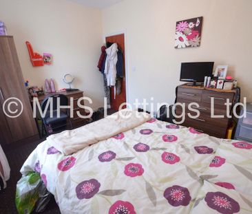 4 Bedroom Mid Terraced House for rent in Ashville Avenue - Photo 4