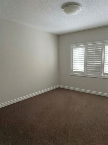 For Lease - 2432 Marisa Court, Mississauga, Ontario - Photo 3