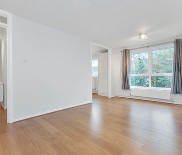 The Avenue - Photo 2