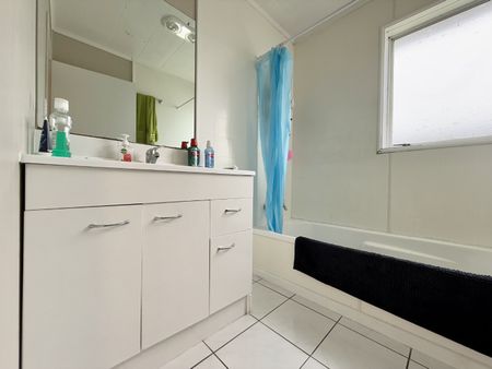 2-Bedroom Unit in Upper Hutt - Photo 5